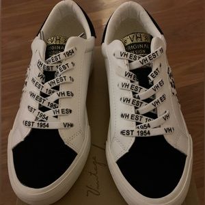 Vintage Havana Sneakers new size 6